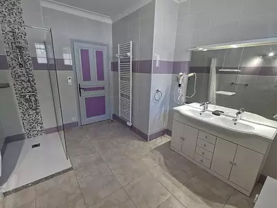 Maison, 340 m²