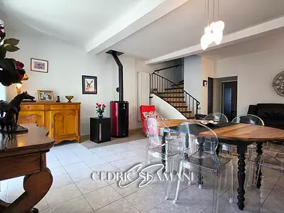 Maison, 195 m²
