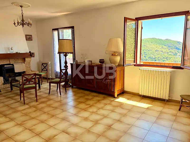 Maison, 210 m²
