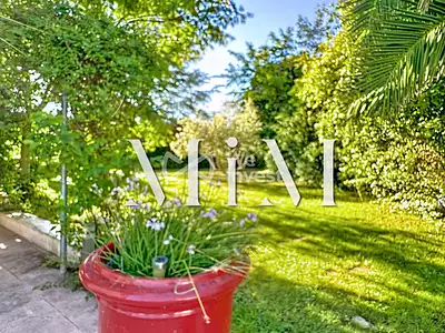 Maison, 199 m²
