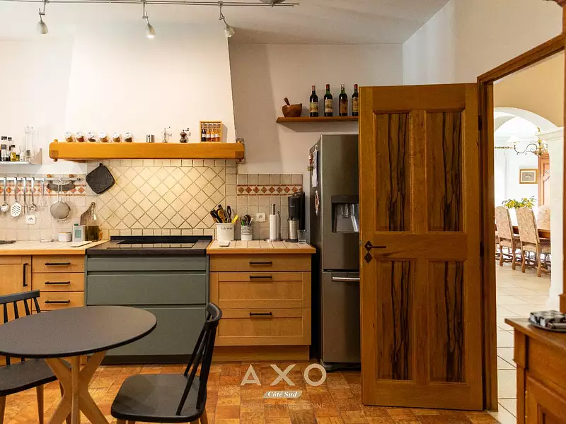 Maison, 215 m²