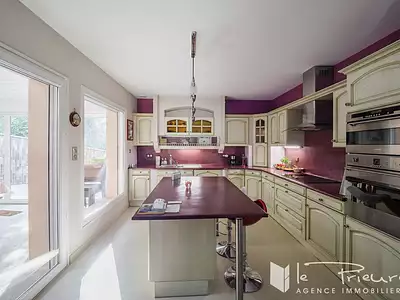 Maison, 176,02 m²