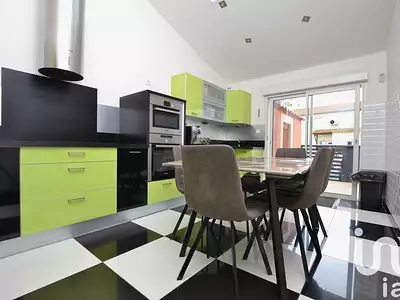Maison, 165 m²
