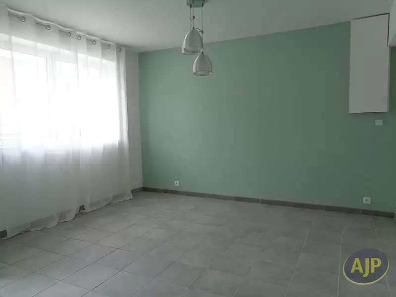 Maison, 84 m²