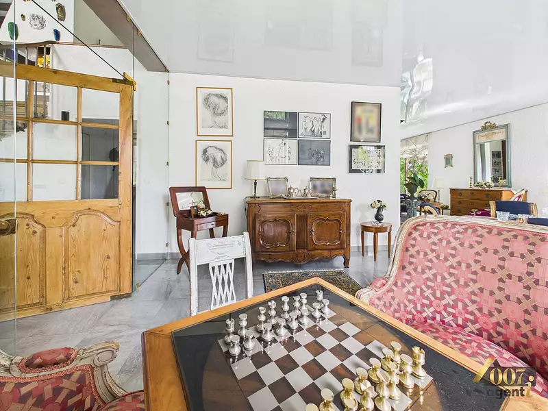 Maison, 244 m²