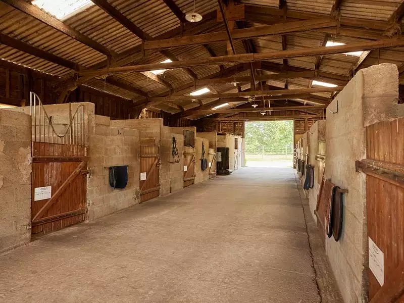 Maison, 375 m²