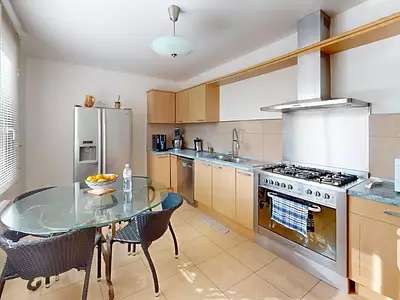 Maison, 175 m²
