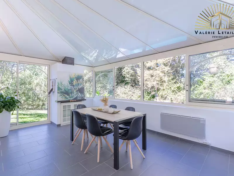 Maison, 180 m²