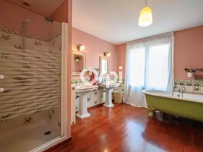 Maison, 236 m²