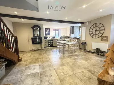 Maison, 167 m²