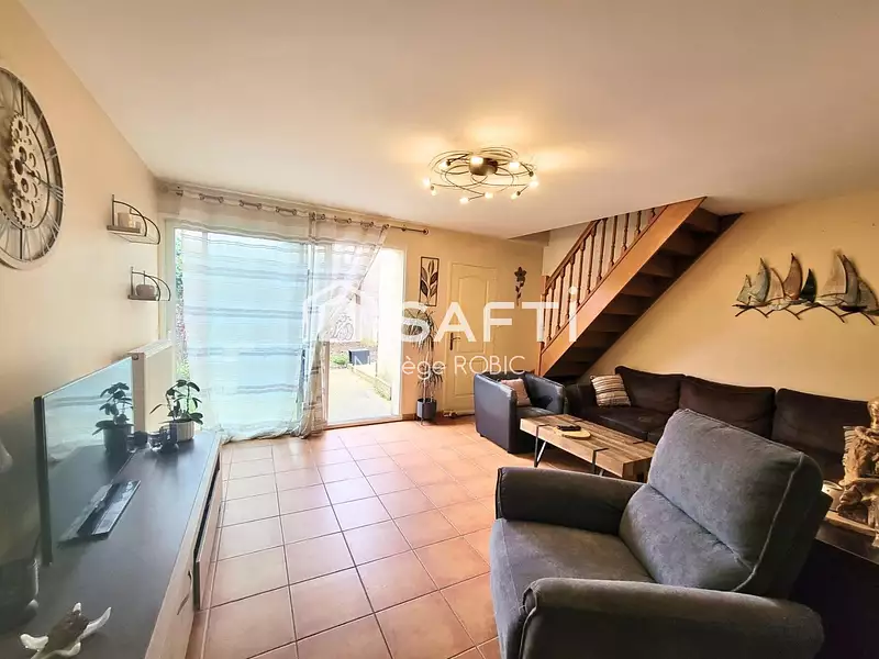 Maison, 121 m²