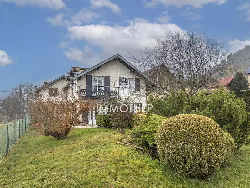 Maison, 225,91 m²