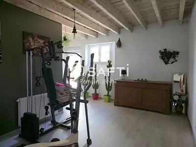 Maison, 210 m²