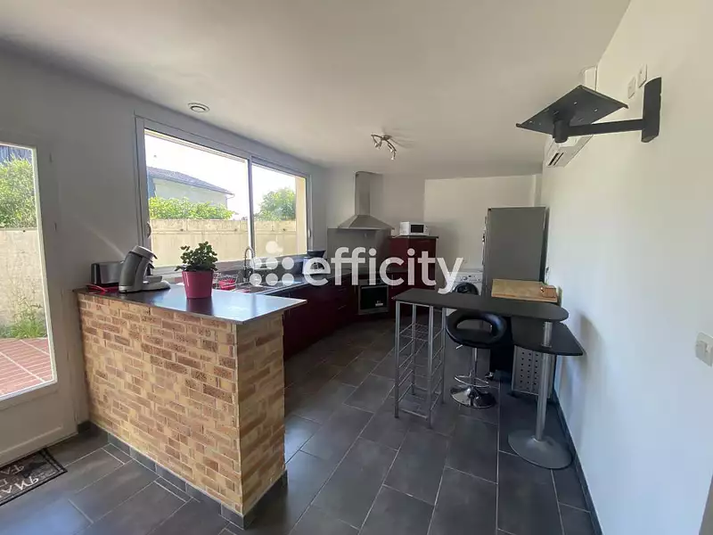 Maison, 220 m²