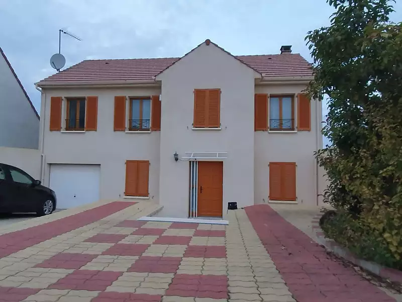 Maison, 121 m²