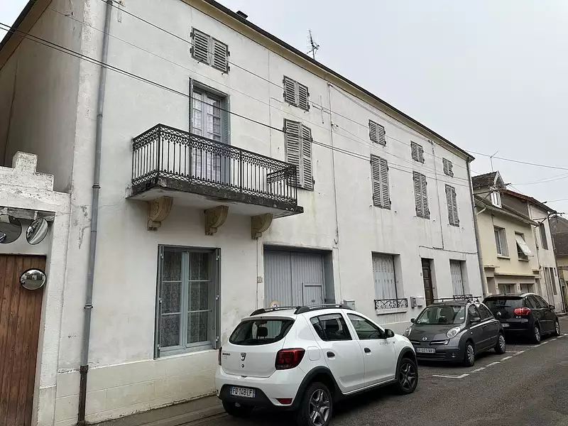 Maison, 240 m²