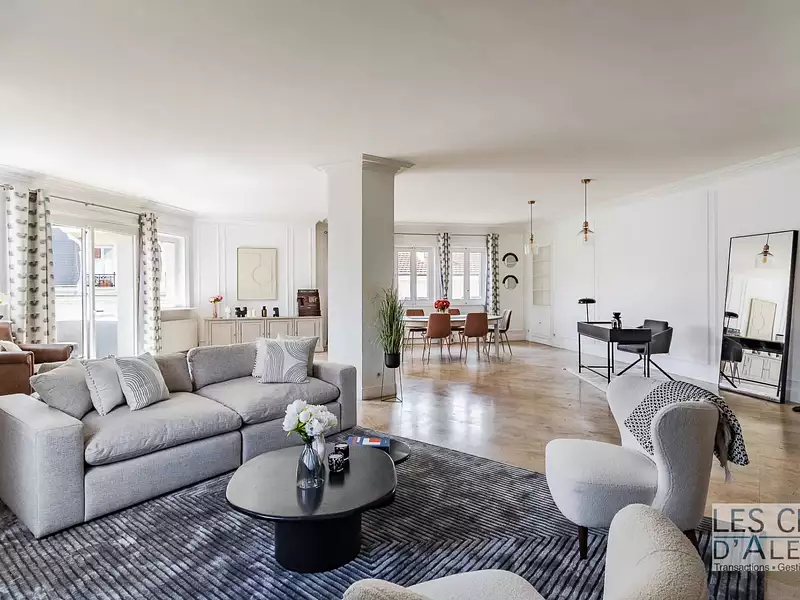 Appartement, 252,84 m²