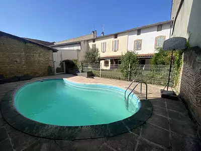 Maison, 215 m²