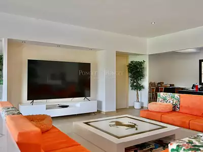 Maison, 250 m²