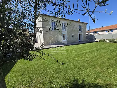 Maison, 230 m²