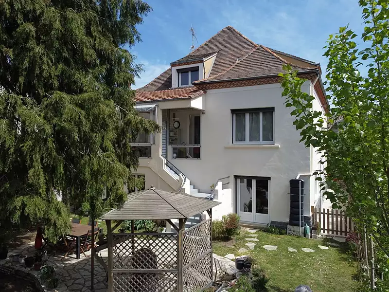 Maison, 237 m²