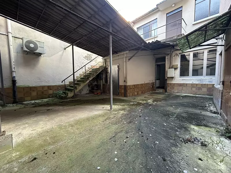 Immeuble, 359 m²
