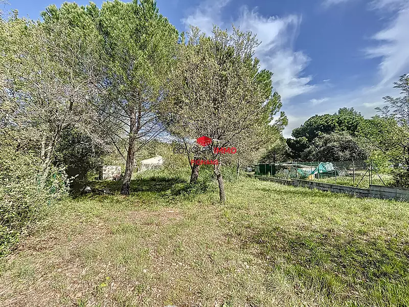 Terrain, 1 000 m²