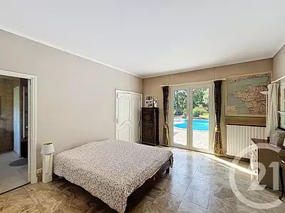 Maison, 350 m²