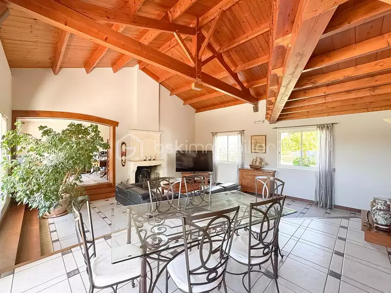 Maison, 237 m²