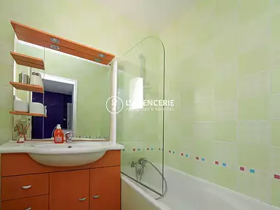 Maison, 260 m²