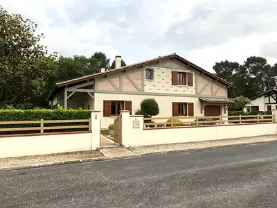 Maison, 238 m²