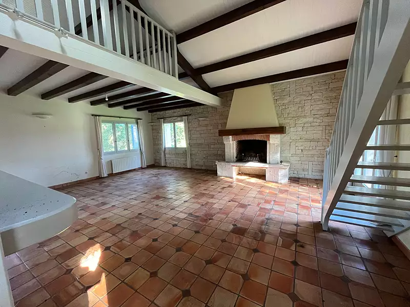 Maison, 248 m²