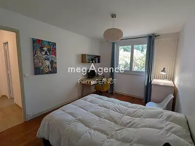Maison, 240 m²