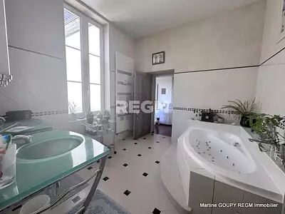 Maison, 290 m²