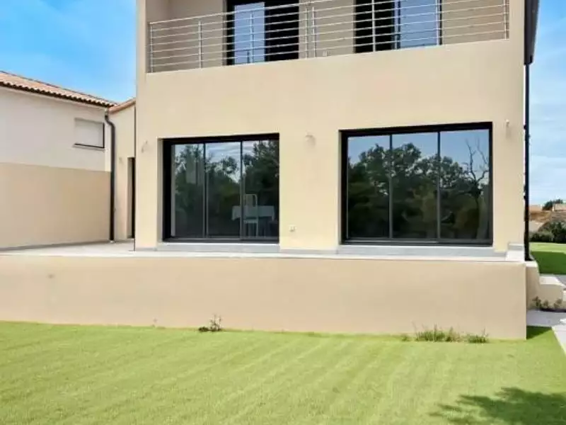 Maison, 192 m²