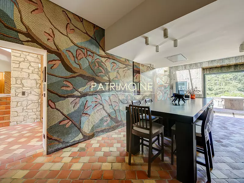 Maison, 700 m²