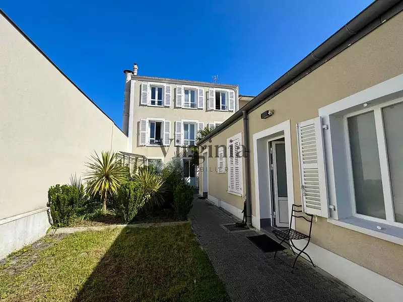 Immeuble, 110,71 m²