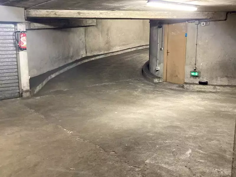 Parking, 10 m²