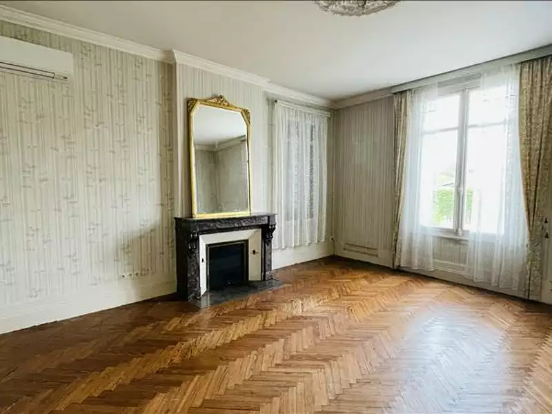Maison, 190 m²