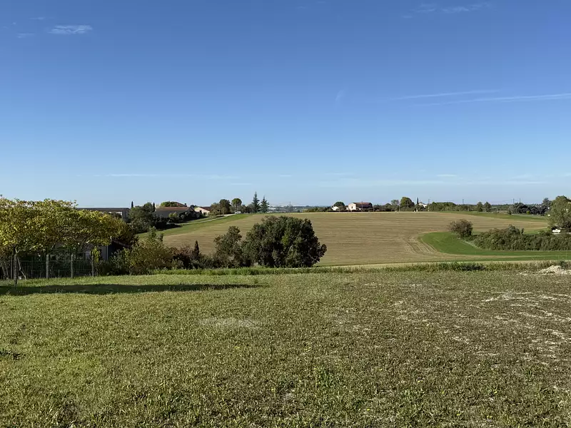 Terrain, 1 023 m²