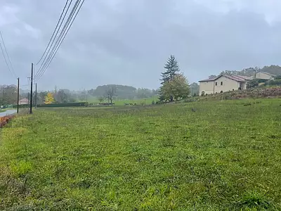 Terrain, 2 200 m²