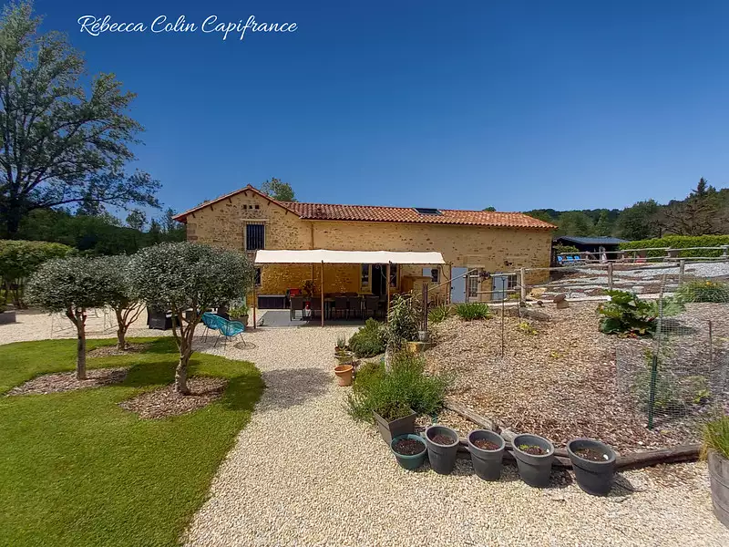 Maison, 225 m²