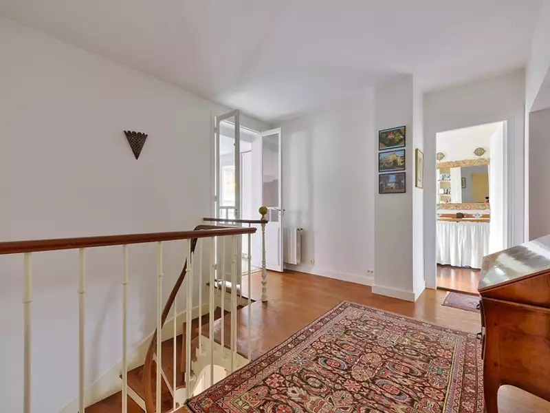 Maison, 297 m²