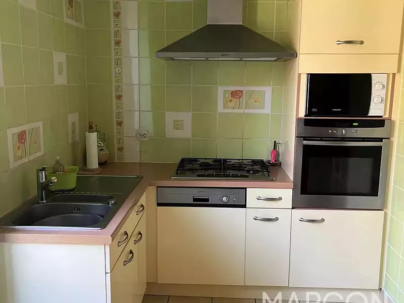 Maison, 166 m²
