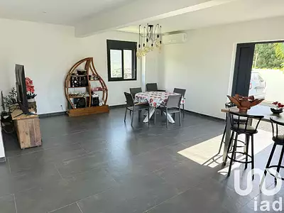 Maison, 146 m²