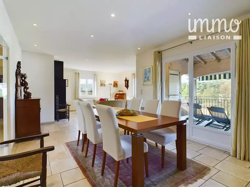 Maison, 102 m²