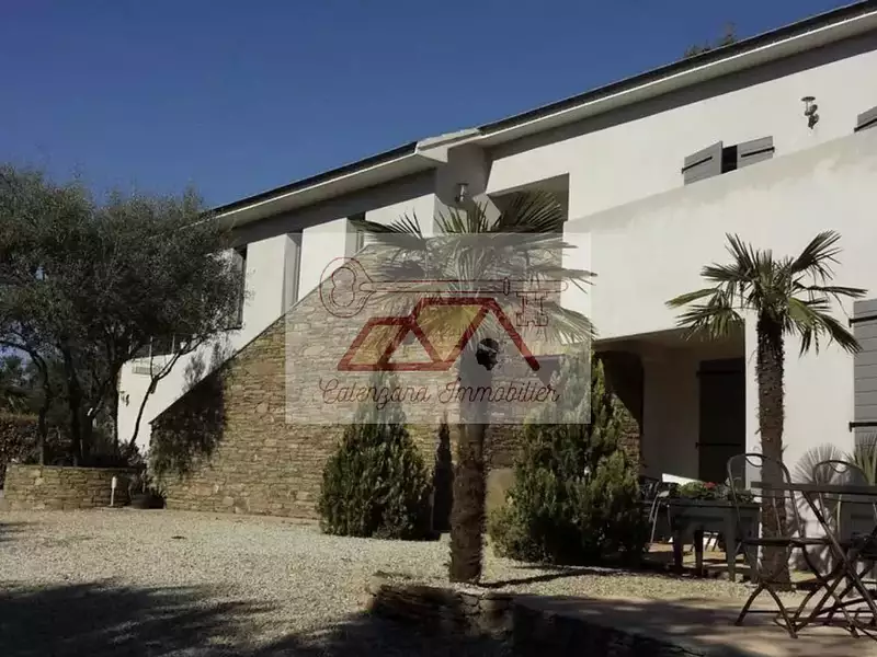 Maison, 250 m²