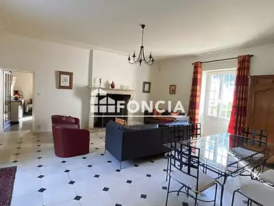 Maison, 235 m²