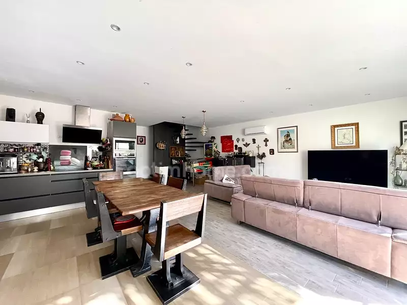 Maison, 189 m²
