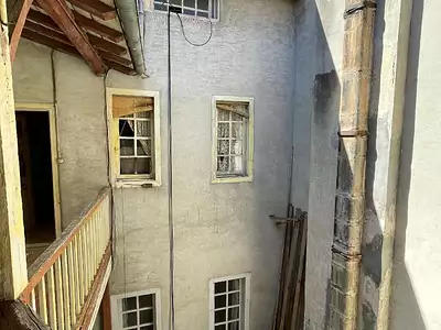 Immeuble, 220 m²